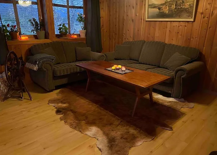 Det Vesle Huset Pa Lysaker * Nord-Fron